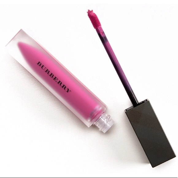 Burberry 💋 - Picture 1 of 5